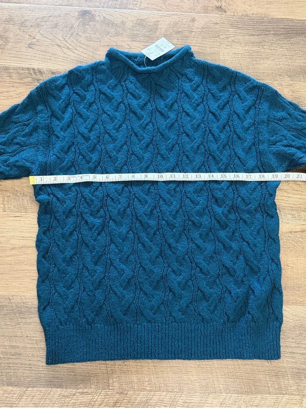 J.Crew Factory NWT Fisherman Cable Knit Sweater Small Crewneck